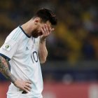 Lionel Messi también renunció a la selección de Argentina después de perder una final de Copa América ante Chile.
