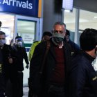 El entrenador Gustavo Alfaro arribó al país la noche del domingo 6 de septiembre