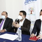 El ministro Gabriel Martínez mostró su preocupación por el futuro de los fondos para la construcción del hospital de Pedernales.