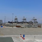 El escaneo con rayos X se hace en uno de los puertos de Guayaquil.