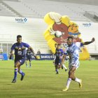 Ante Guayaquil City, al igual que en otros partidos, Emelec terminó lamentando los descuidos de los últimos minutos.