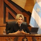La prefecta del Guayas, Susana González, durante la rueda de prensa.