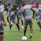 Barcelona trabaja con tranquilidad, de cara a su regreso a la Copa Libertadores.