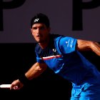 Emilio Gómez venció este lunes por 6-3 y 6-2 al brasileño Thiago Seyboth Wild (106) en 1 hora y 19 minutos.