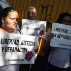 Las activistas subrayaron en un comunicado emitido hoy por el Centro de Derechos Reproductivos que la prohibición del aborto en EL Salvador "es de las más extremas del mundo".