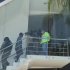 Alexis Mera saliendo de la Policía Judicial de Guayaquil.
