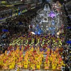Uno de los desfiles masivos del Carnaval de Río, en febrero del 2020.