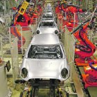 Las economías cada vez automatizan más sus procesos de producción para ganar eficiencia.