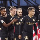 Los jugadores catalanes celebran uno de los tantos frente al Celta en Vigo.