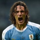 Estar mucho tiempo sin equipo le costó a Edinson Cavani la salida de su selección.