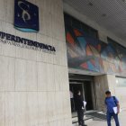 El ente tiene el control de las operaciones empresariales no financieras, incluyendo a aquellas que se hacen en el mercado bursátil.