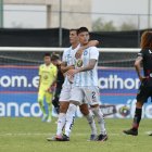 Los jugadores de Guayaquil City festejan el triunfo sobre Técnico Unviersitario con un gol a siete minutos del final