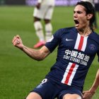 Edison Cavani es un delantero vigente en el fútbol mundial.