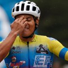 El Cubanito y su festejo al ingresar a la meta en la localidad de xx.