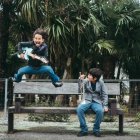 Ellos son Nora e Isaac Restoin.