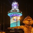 Actividad. La iluminación de los sitios emblemáticos de la ciudad son transmitidos a través de la cuenta "Guayaquil es mi Destino", en Facebook.