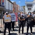 Los trabajadores culturales protestaron en la Plaza Grande.