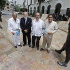 La ‘Iniciativa Cívica 200 años de la Independencia de Guayaquil’ fue creada en julio de 2015 con expresidentes y exministros, profesionales, empresarios, directivos universitarios, líderes  gremiales y artistas.


Agencia (ag-extra)