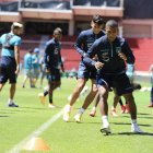 Los jugadores de la Tri trabajan intensamente desde que llegaron el viernes pasado provenientes de Argentina.