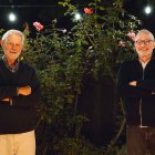 Una foto facilitada por la Universidad de Stanford que muestra a Robert Wilson (izquierda) y Paul Milgrom (derecha), quienes han sido galardonados con el Premio Sveriges Riksbank en Ciencias Económicas en memoria de Alfred Nobel para 2020.