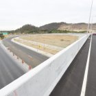 El viaducto es de 540 metros de largo  y 26,60 metros de ancho.