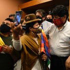 Evo Morales, expresidente de Bolivia, ofrece una rueda de prensa desde Argentina.