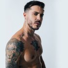 El artista colombiano tiene 30 años.