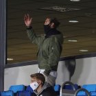 El defensa y capitán del Real Madrid Sergio Ramos sigue desde el banquillo el encuentro ante el Shakthar Donetsk de la primera jornada de la Liga de Campeones, este miércoles