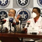 El Colegio de Médicos del Guayas pide al Gobierno suspender el feriado.