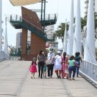 En Guayaquil, las autoridades decidieron cerrar el malecón Simón Bolívar durante el feriado.