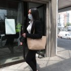 Diligencia. Lorena Espinosa, una de 15 procesados por el caso Singue, acudió este miércoles a la Corte.