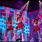 Danna Paola tiene 25 años.