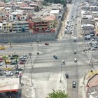 Intervención. En la avenida Francisco de Orellana y la José Luis Tamayo, en la imagen, se levantarán dos pasos elevados paralelos, de dos carriles cada uno.