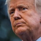 "Todos sabemos por qué Joe Biden se ha apresurado falsamente a proclamarse ganador", dice Trump.