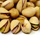 Los pistachos contienen magnesio, mineral que ayuda a controlar la tensión y el nerviosismo.