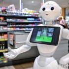 El robot "Pepper" en un supermercado en Lindlar, Alemania.