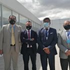 Abogados. Paúl Ocaña (segundo de la derecha) es uno de los proponentes de la acción constitucional.