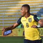 Carlos Gruezo acumuló su segunda tarjeta amarilla y no estará ante Colombia.