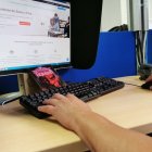 El docente en mención tenía un contrato ocasional en la Universidad de Guayaquil,