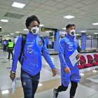 Alan Franco (d) es uno de los tres casos positivos pode COVID-19 en la selección ecuatoriana.