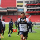 Ángel Mena es uno de los jugadores más rápidos en la ofensiva tricolor. Sus desbordes y diagonales serán vitales.