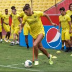 Los integrantes de Barcelona durante su último entrenamiento previo al choque ante Orense.