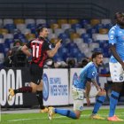 Zlatan marcó un doblete en el último duelo ante Nápoles.