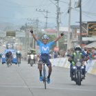 Cristiana Toro, del Movistar Team Ecaudor, se impuso en la jornada inaugural de la Vuelta al Ecuador.