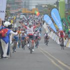 Byron Guamá se impuso en la segunda jornada de la Vuelta al Ecuador.