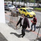 Acto. El exministro de Electricidad Alecksey Mosquera cumplió con las disculpas dispuestas en la sentencia.