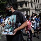 La muerte de Diego Armando Maradona, a causa de un paro cardiorrespiratorio este 25 de noviembre, hace que el mundo siga impactado este jueves.