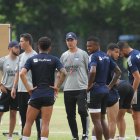 El técnico Ismael Rescalvo dejó listo el equipo para enfrentar mañana al Ponchito.