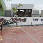 José Rivas pasea a su perro cada tarde en el malecón Abel Gilbert, sabe que esa tranquilidad se acabará.