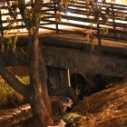 Zanja. En el canal de Urdenor 1 hay mal olor, basura y además se esconden personas como se ve en la foto.